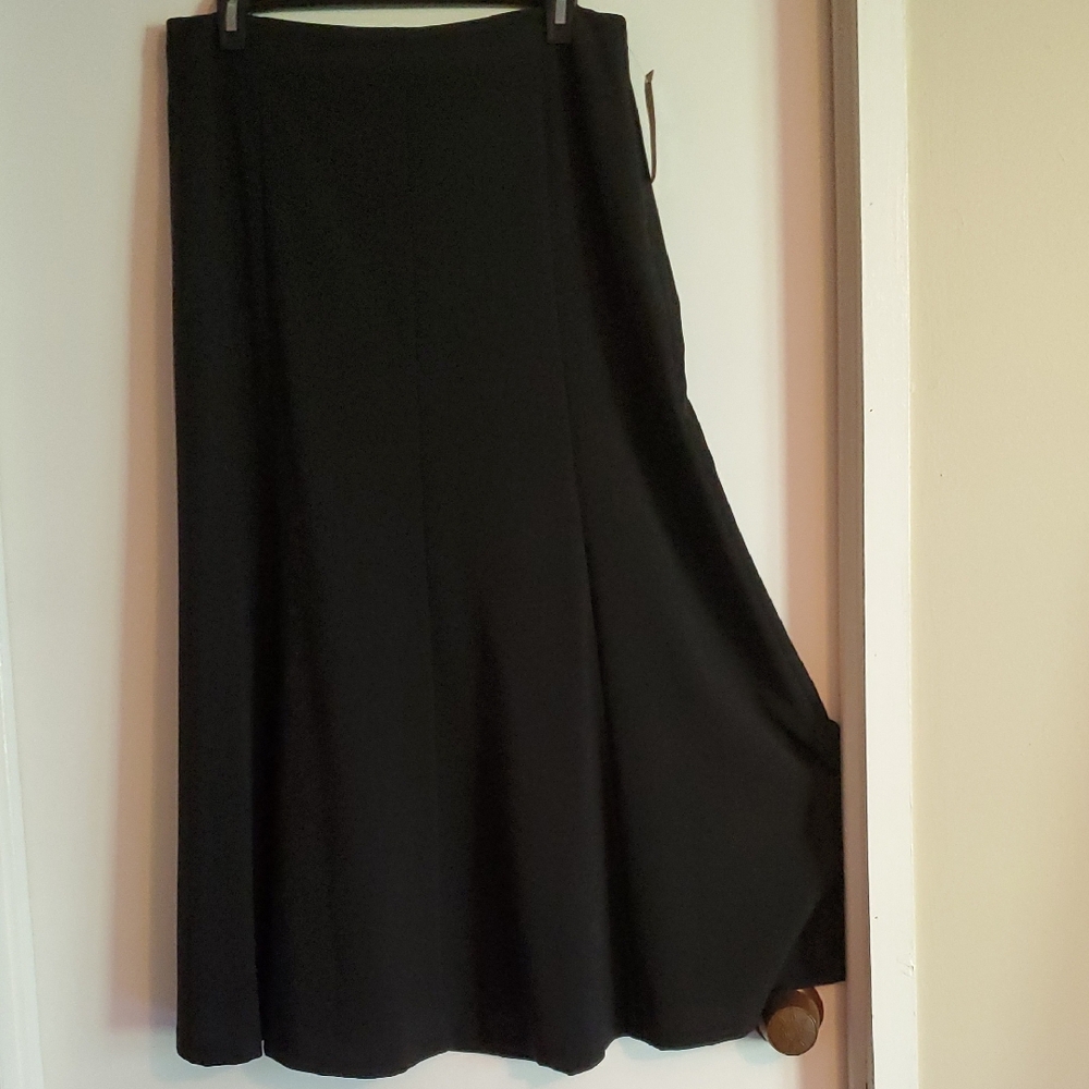 East 5th Classic Black A-Line Skirt